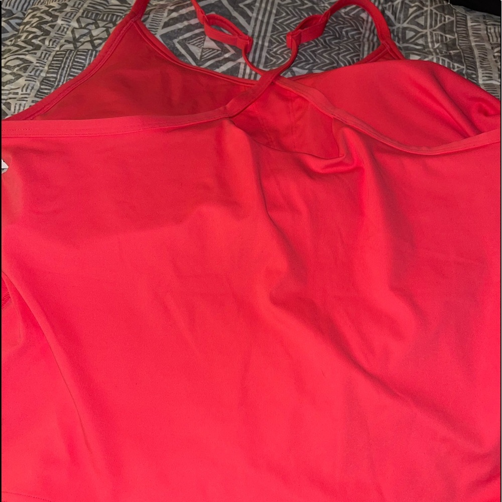 Bundle deal 5 Colorful Old Navy built in bra tanks